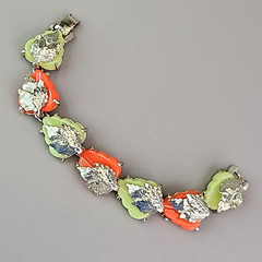 Vintage Leaf Bracelet Bright Orange Yellow Gold Tone Linked 6.5 in