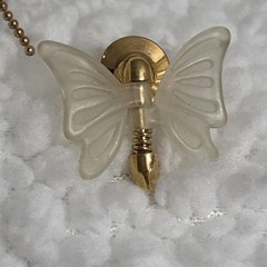 Lot Of 3 Vintage Lucite & Metal Avon Brooches Pins Turtle Dragonfly & Butterfly