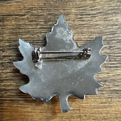 Vintage Great Smoky Mountains Souvenir Brooch Pin Maple Leaf Bear Silver Tone