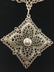 1960 CELEBRITY antiqued silver-tone 2 chains floral filigree pendant necklace