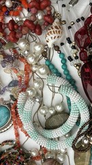VTG Beaded Large Nice Jewelry Lot Of 40 Necklaces Bracelets Earrings SEE PICS