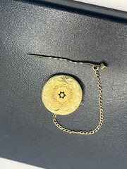 Victorian antique gold tone round brooch pin chain etched enamel flower design