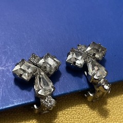 Vintage Clear Rhinestone Clip On Earrings Silver Tone 0.6 Inch