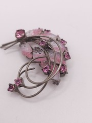 VTG Pink Givre Molded Glass Rhinestone Brooch Spray Silver Tone