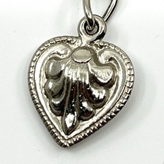 Vintage Y2K GUESS Charm Belt Silver Tone Pink Crystal Heart Lock Key Necklace
