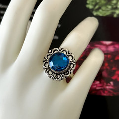 Ladies Blue CZ Round Faceted Stone Flower Silver Tone Band Ring Size 7.5