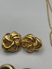 Mixed Lot Of Vintage Fashion Jewelry Estate Sale