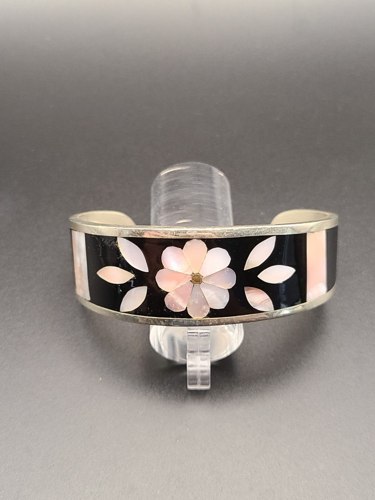 Alpaca Silver Black & Mother of Pearl Flower Inlay Cuff Bracelet