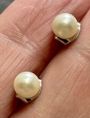 Vintage 4mm Faux Pearl Silver Tone Stud Earrings