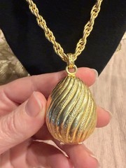 Vintage AVON Gold Tone Egg Shape Perfume Locket Necklace Pendant