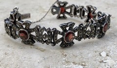 💥❤️✨VINTAGE 925 STERLING SILVER GARNET & MARCASITE MALTESE CROSS BRACELET ✨❤️💥