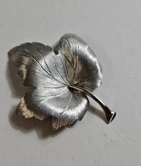 Vintage Autumn Fall Leaf 3 Pin Lot