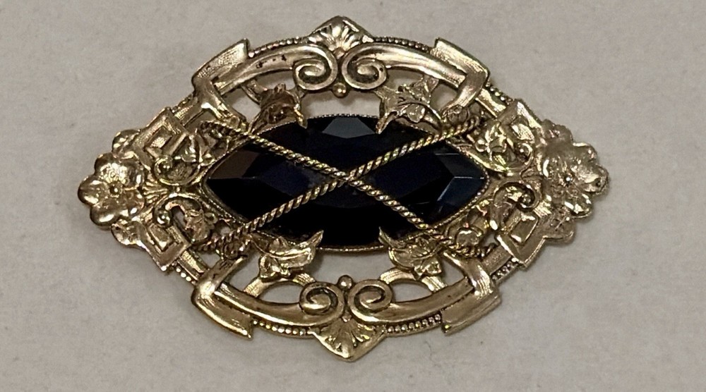 Reminiscence Brooch France, 3 1/8” Long x 2” Tall ~ Gold Tone ~ Black Onyx Stone
