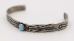 Vintage Old Pawn Navajo Sterling Silver Turquoise Cuff Bracelet Arrow Motif, 6¼”