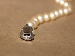 Vtg Knotted Faux Pearl Necklace 30″ REAL DIAMONDS in Clasp-50’s High End Costume
