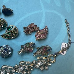 Lot 7 Pr Vintage Clip Earrings Lisner, Kramer, Weiss & Haskell & Lisner Necklace