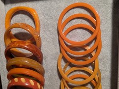 20 Vintage Bakelite Orange Bracelets! Carved – End Of The Day – Awesome Lot!