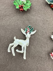 Vintage Christmas Pins Reindeer, Wreath Jewelry Mixed Lot Crafts – 8 total