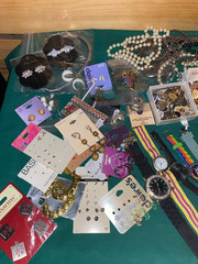 VINTAGE to Modern JEWELRY LOT 6 LBS 168 PCS RHINESTONE RING NECK WEARABLE #19