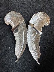 Vintage Sarah Coventry “Feather Froth” Clip Earrings
