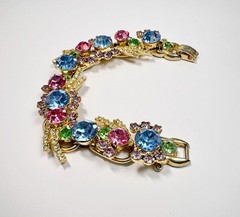 Vintage DeLizza & Elster JULIANA Gold Pastel Blue Pink Green Rhinestone Bracelet