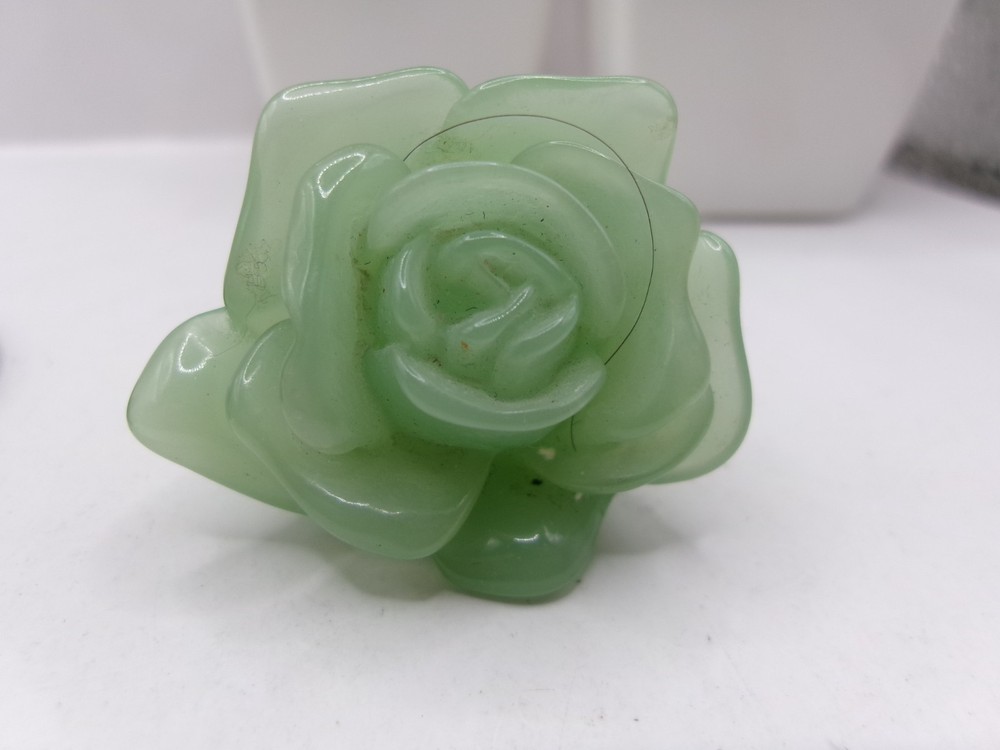 Vintage Plastic Lucite Molded Flower Ring~SIZE 8~GREEN~1970’s~80’s