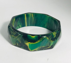 Vintage Blue Moon Bakelite Bangle Geometric Faceted Hexagon Marbled Green Rare