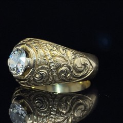 Victorian 1.03 Carat Old Mine Cut Engraved Solitaire Ring 18K Gold