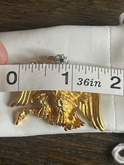 VTG Signed S.I Gold Tone Eagle Patriotic Broch Pin NWOT J29