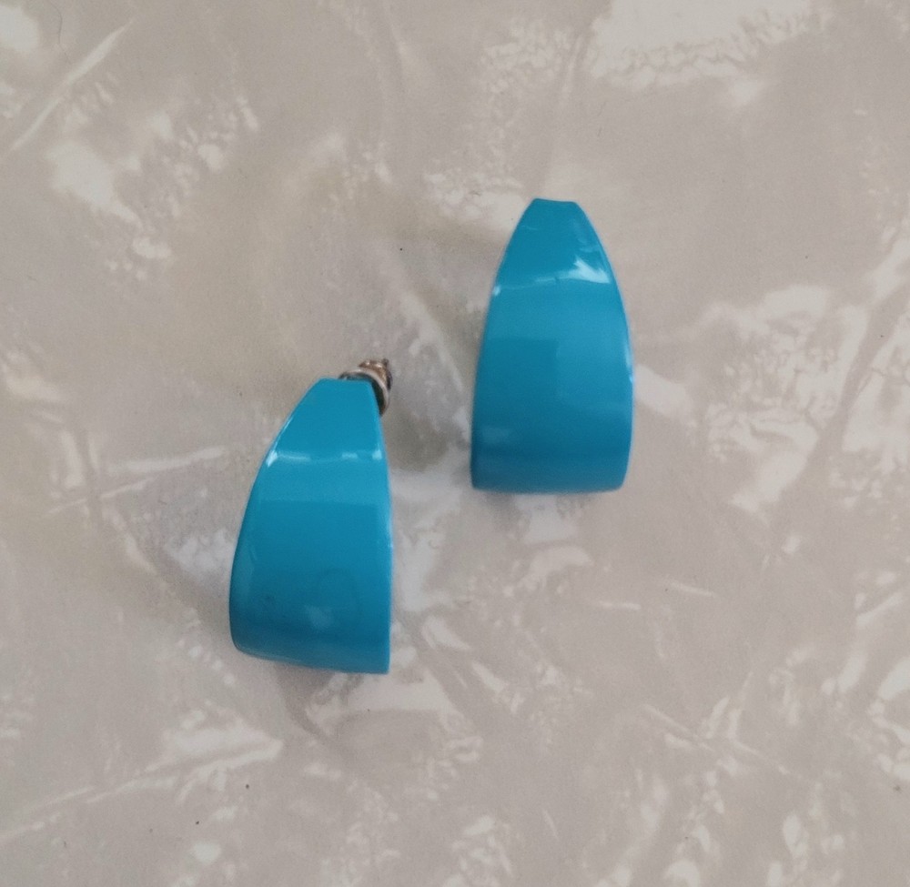 Vintage 80s Turquoise Blue Enamel Half Hoop Pierced Earrings