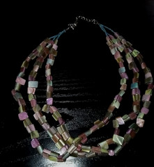 nulticolor Mother of Pearl necklace multi strand beach boho vintage 90s