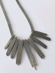 Antique Gold Tone Fringed Statement Necklace-Jagged Edge Style-Wide Chunky Chain