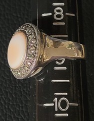 Vintage Sterling Silver 925 Pink Oval Mother Of Pearl Marcasite Ring 9.1 g Sz 9
