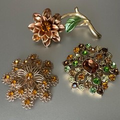Gold Tone Brooch Lot Floral Rhinestones Filigree Flower 1 Liz Claiborne