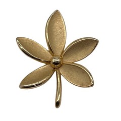 Vintage Crown Trifari Leaf Flower Brooch Pin Gold Trifarium Textured Petals B7