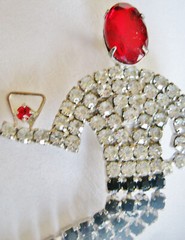 COLLECTION! 5 VINTAGE COCKTAIL DRINK PINS, WAITER, DIRTY MARTINI. BUBBLY, WINE
