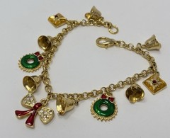Christmas Holiday Charm Bracelet Vintage Style Enamel Wreath Bow Bell 7 3/4″