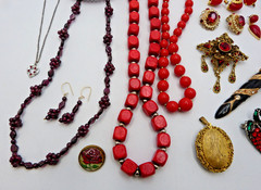 VINTAGE Red Jewelry Lot 17 Pcs 12oz Garnet Set Rhinestone Brooch Movie Prop