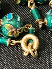 Vintage Champleve Bracelet Rich Green Floral Cloisonne Bead Chain Spring Clasp