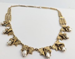 Vtg Estate Brass Genuine Pearl Flower Leaf Link Necklace 15.5″ 3D