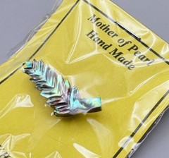 Vintage Mother of Pearl Handcrafted Leaf Pin Brooch Serrv Handicraft West Bank