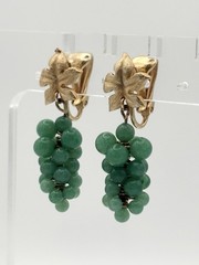 Vintage Marvella Clip On Earrings Set Faux Jade Grape Clusters Dangle Gold 1.5in