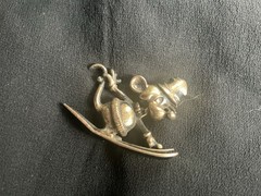 Vintage Signed by Jorj gold Tone Winter Mouse on Skis Brooch