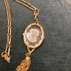 Vintage Reed Barton Glass Cameo Intaglio Tassel Pendant Necklace Gold Tone W Box