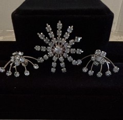 Vintage Rhinestone Brooch Earring Set Snowflake Starburst Light Blue Screw Back