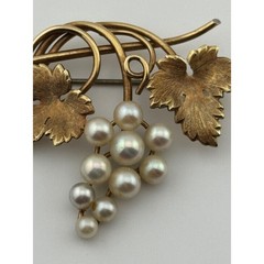 Vintage Krementz Pearl Grapes Leaf Brooch Gold Tone