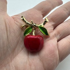 Gerrys Vintage Red Enamel Apple Brooch Gold Tone Branch Green Leaves Pin