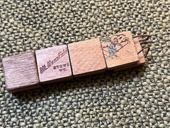 Vintage Stretch Wooden Vermont Mt. Mansfield Ski Bracelet