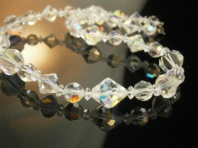Gorgeous Vintage 1950’s Aurora Crystal Necklace-Great Sparkle! 836je