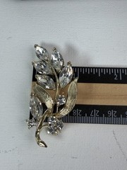 Vintage Designer Lisner Silver Tone Gold Plated Rhinestone Leaf Brooch